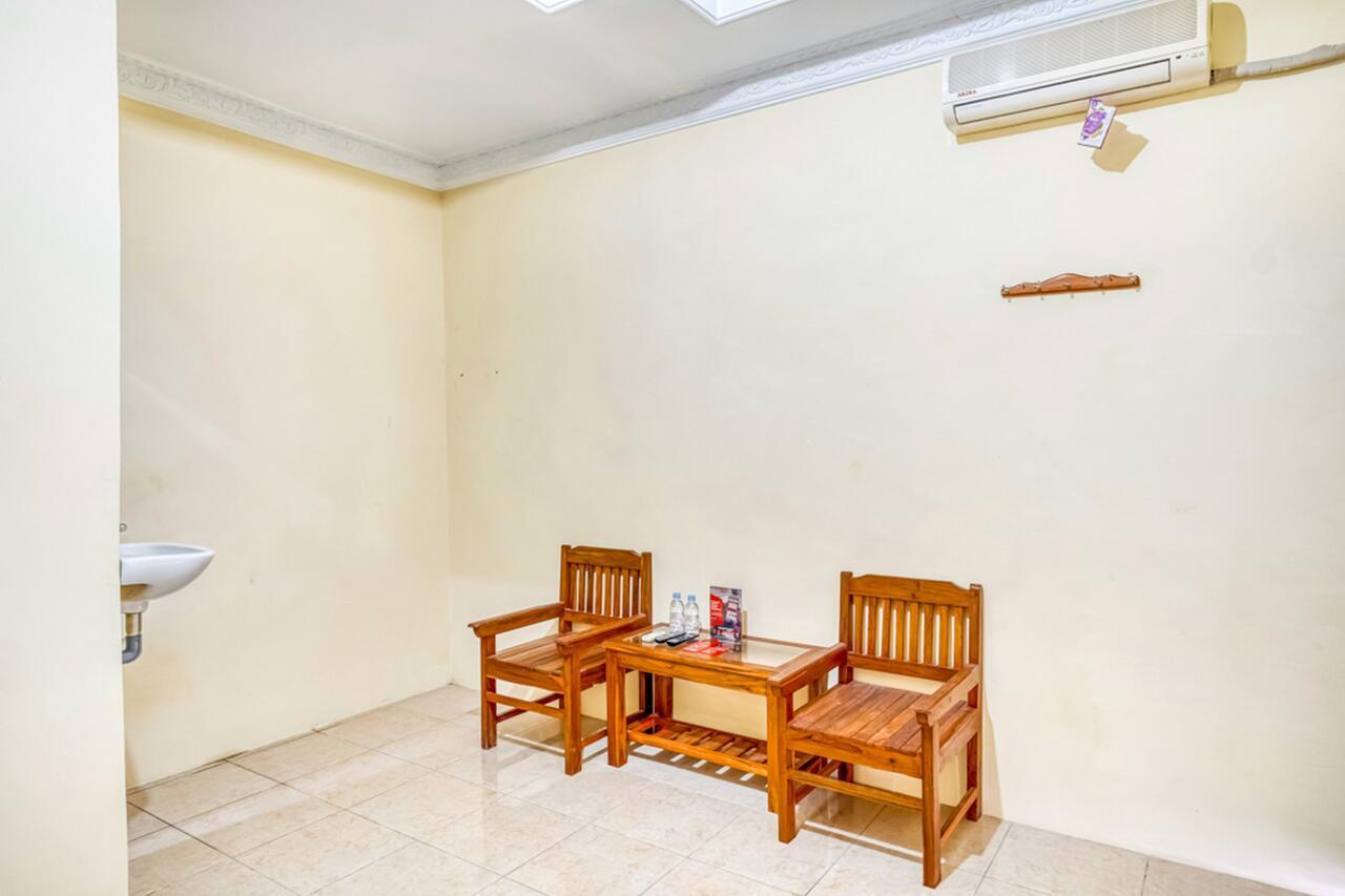 RedDoorz near Wisata Pantai Parangtritis Kretek Bagian luar foto