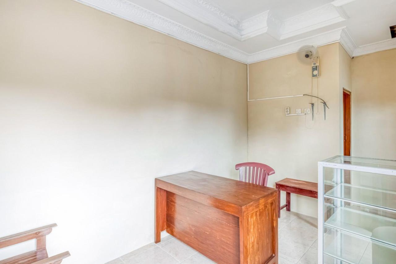 RedDoorz near Wisata Pantai Parangtritis Kretek Bagian luar foto